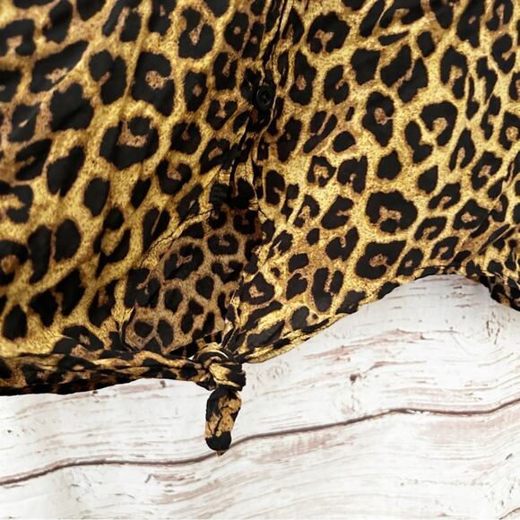 TORRID Leopard Animal Print Tie-Front Midi Top Sz 0 - Picture 7 of 10